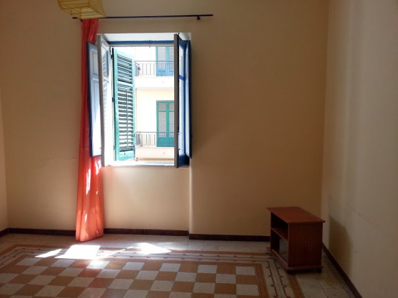 Palermo stanze a studenti in appartamento a Palermo in Affitto