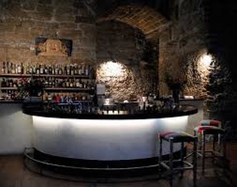 Bar in centro a Padova cedesi con plateatico a Padova in Vendita