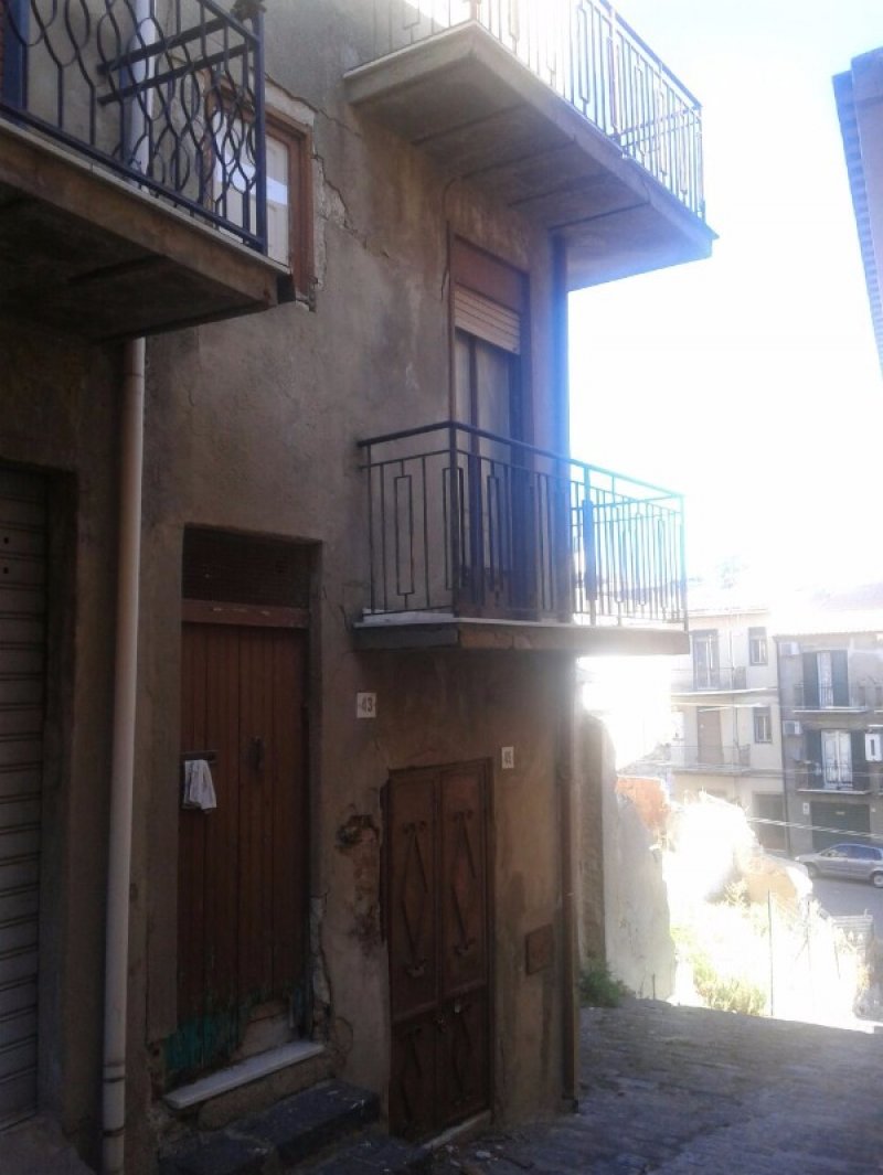 A San Cataldo casa indipendente a Caltanissetta in Vendita