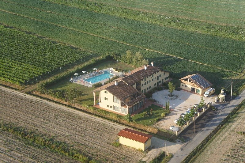 Palazzolo dello Stella propriet di 12 unit a Udine in Vendita