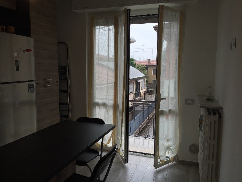 Cologno Monzese stanze in casa ristrutturata a Milano in Affitto