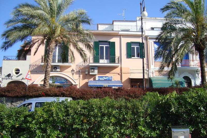 Casamicciola Terme unit immobiliare a Napoli in Vendita