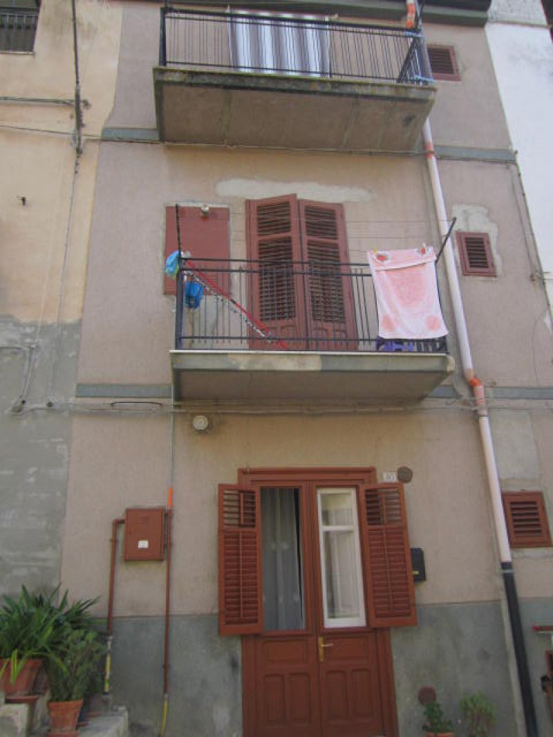 A Roccapalumba casa a Palermo in Vendita