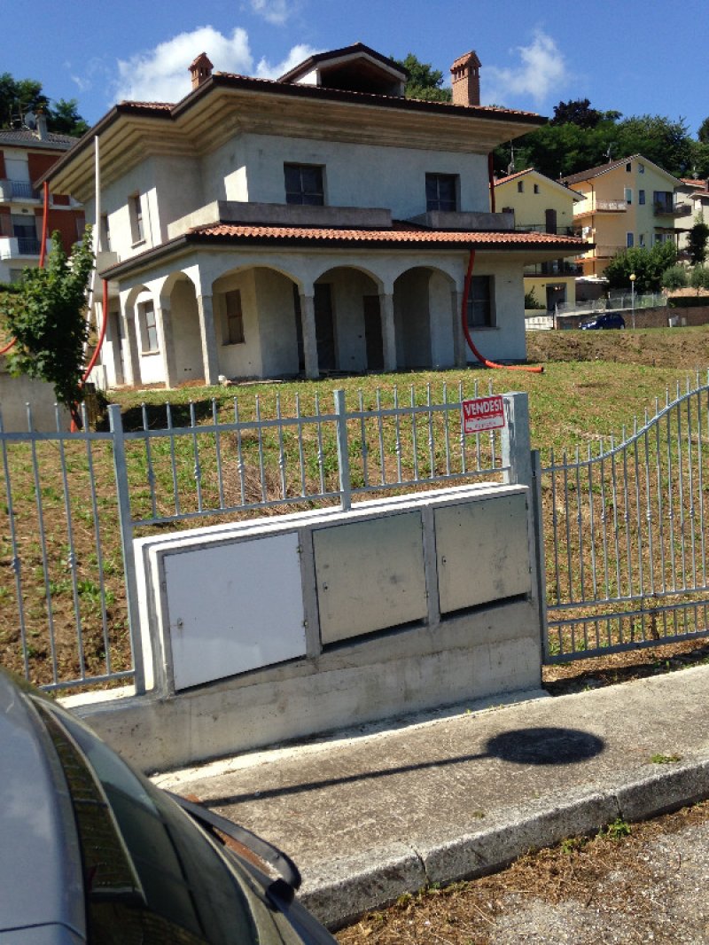 Casa in Gemmano a Rimini in Vendita