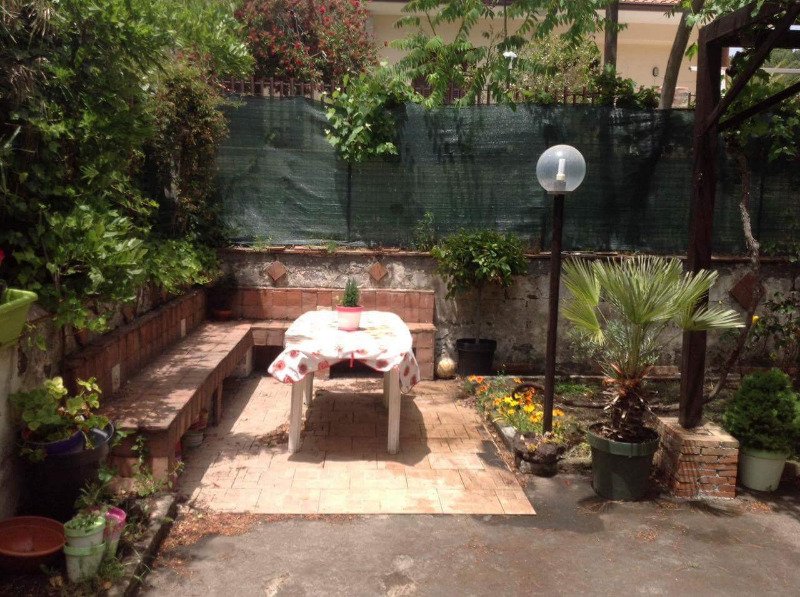 Nicolosi appartamento in villa a Catania in Vendita