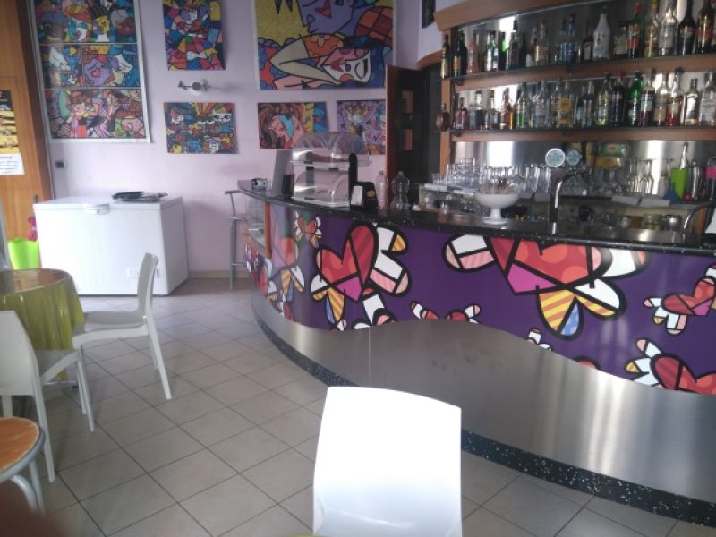 Molfetta bar caffetteria in centro a Bari in Vendita