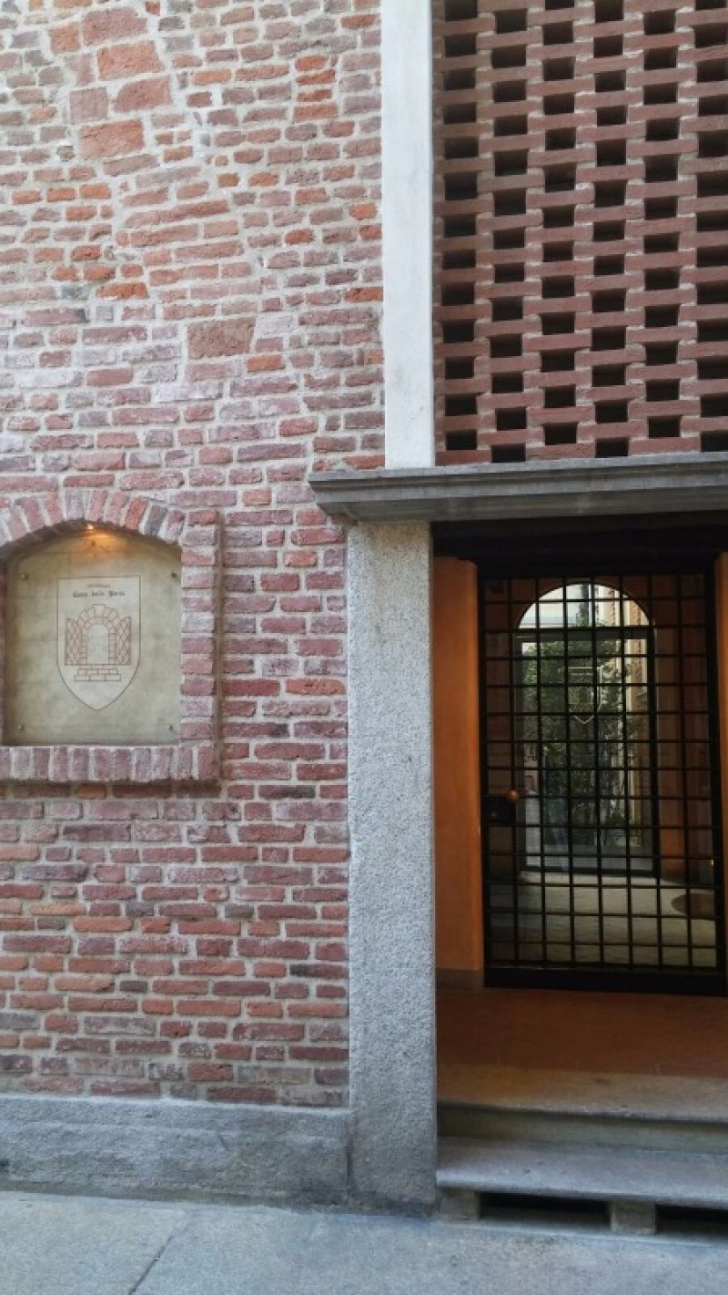 Novara bilocale in residenza storica a Novara in Affitto