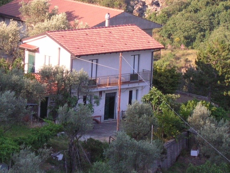 Alcara Li Fusi casa rustico e terreno a Messina in Vendita