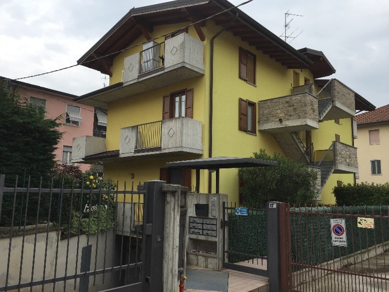 In Pedrengo appartamento a Bergamo in Vendita