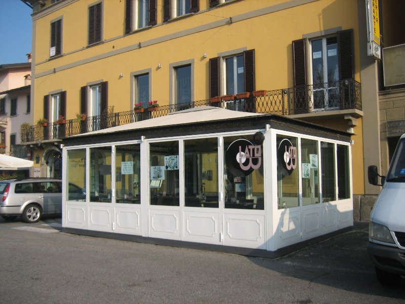 Sarnico attivit di bar fronte lago a Bergamo in Vendita