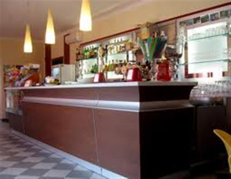 Bar con sala slot con plateatico vicinanze Padova a Padova in Vendita