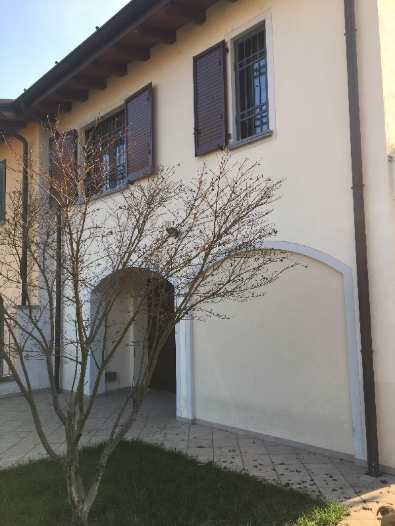 Pizzighettone villa a schiera a Cremona in Vendita