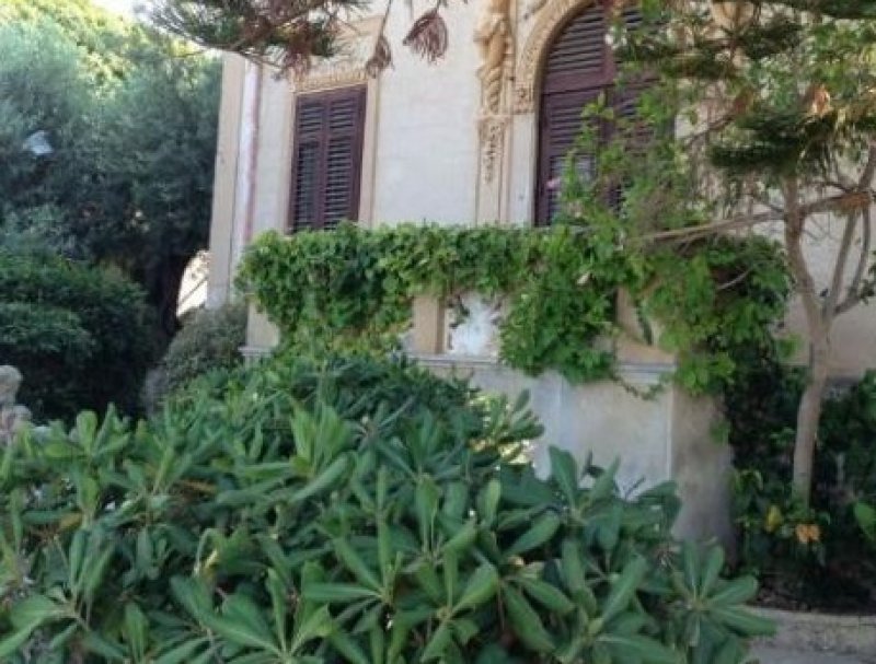 Appartamento in villa liberty Casteldaccia a Palermo in Affitto