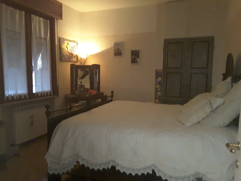Fidenza appartamento in centro storico a Parma in Vendita