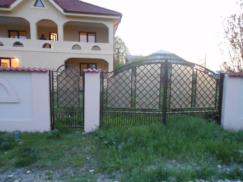 Slobozia Ciorasti villa con ampio giardino a Romania in Vendita