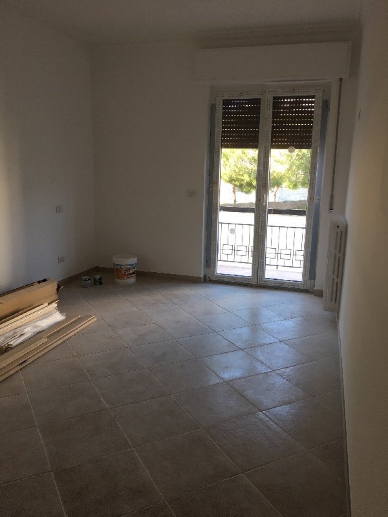 Monopoli appartamento ristrutturato a Bari in Vendita
