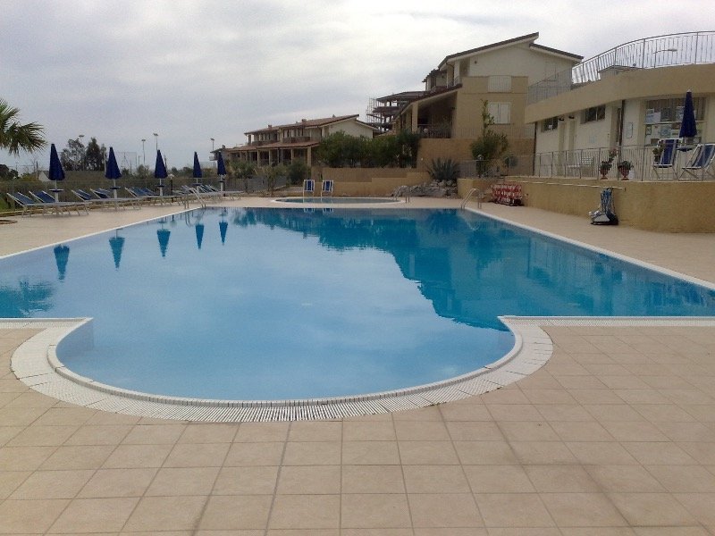Badolato villa con piscina condominiale a Catanzaro in Affitto