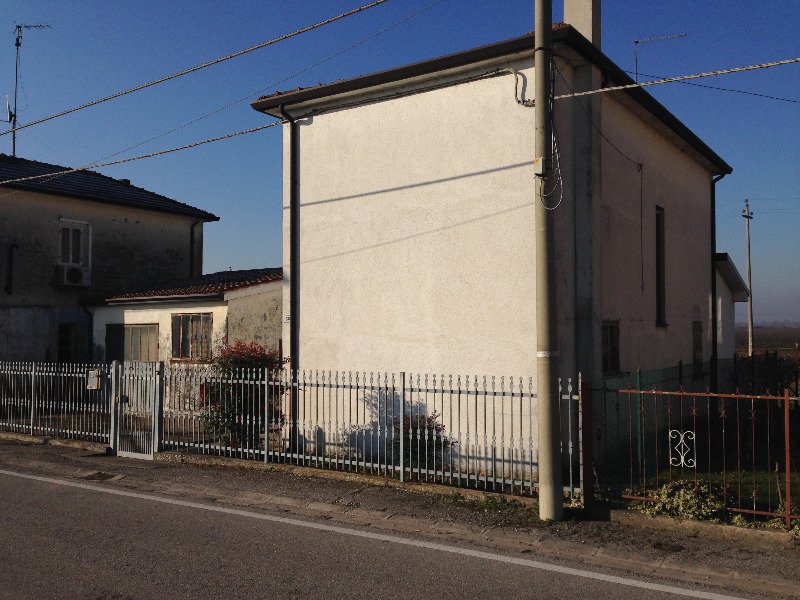 San Bellino abitazione singola a Rovigo in Vendita
