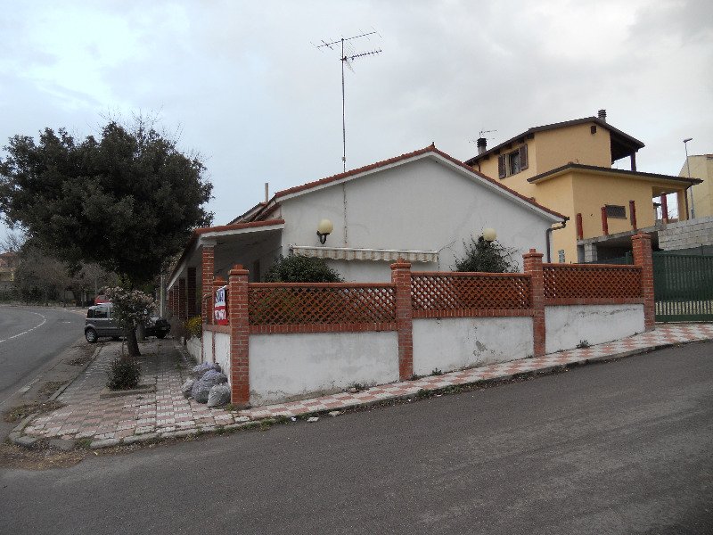 Perfugas casa singola a Sassari in Vendita