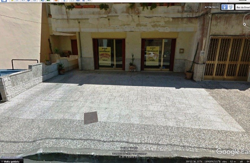 Ugento locale commerciale a Lecce in Affitto