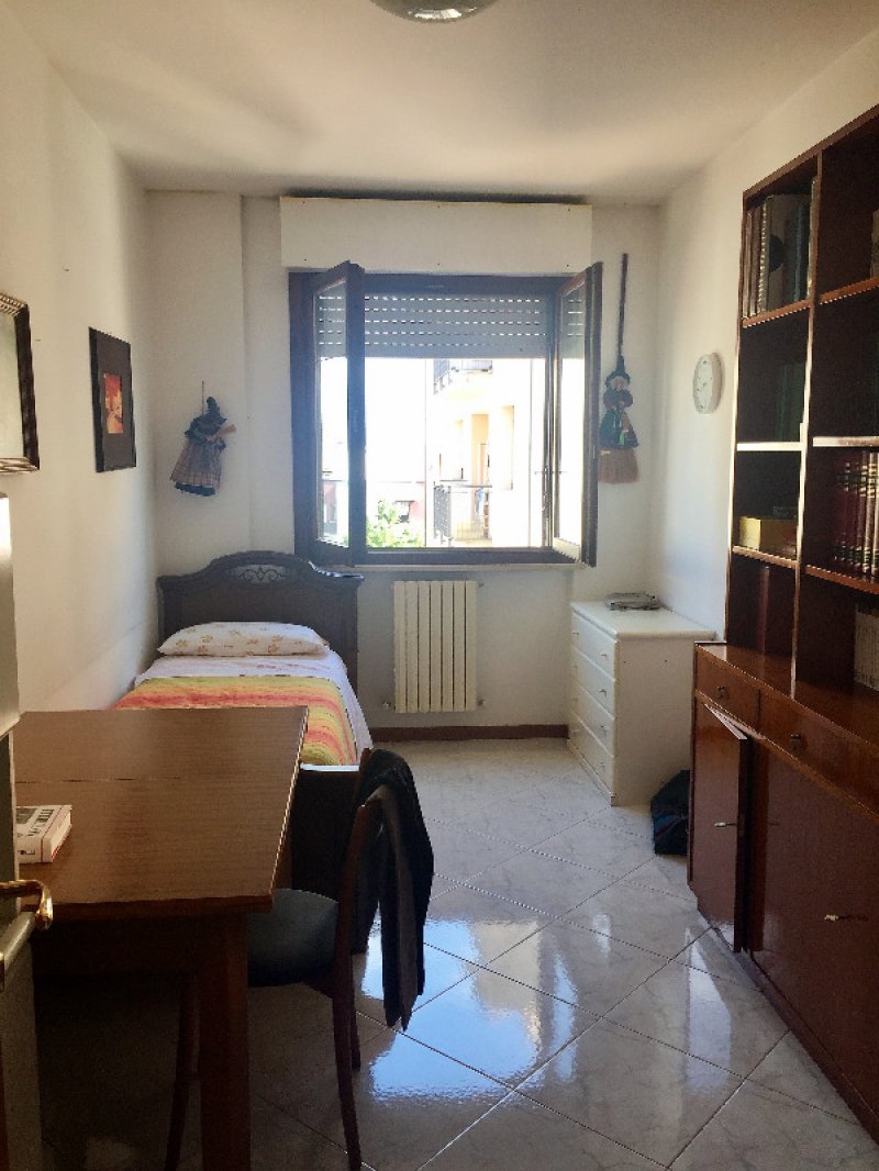 Chiaravalle appartamento con soffitta e garage a Ancona in Vendita