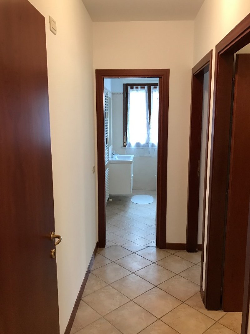 Cesena centro appartamento servito da ascensore a Forli-Cesena in Affitto