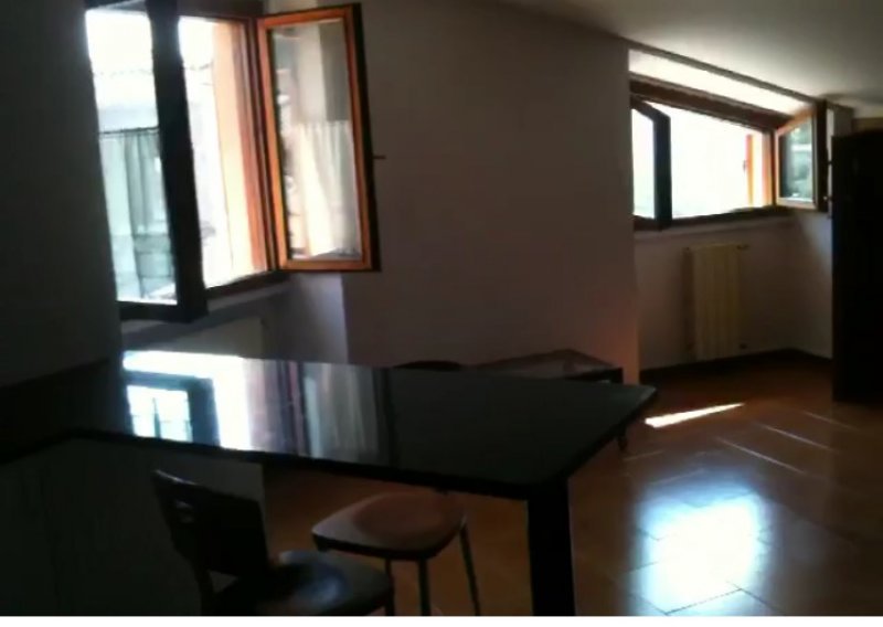 Appartamento in centro di Gazzane di Ro Volciano a Brescia in Affitto