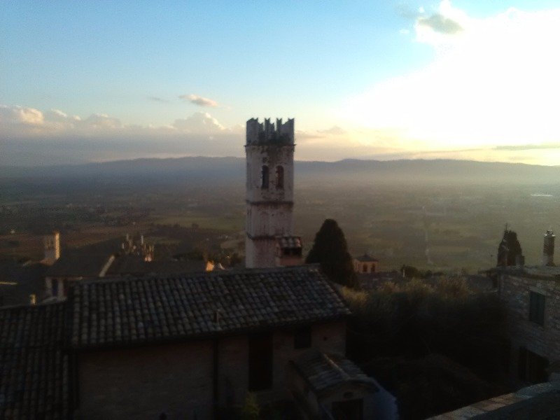 Assisi cielo terra in pietra a Perugia in Vendita