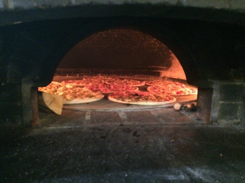 Riccione pizzeria da asporto con forno a legna a Rimini in Vendita
