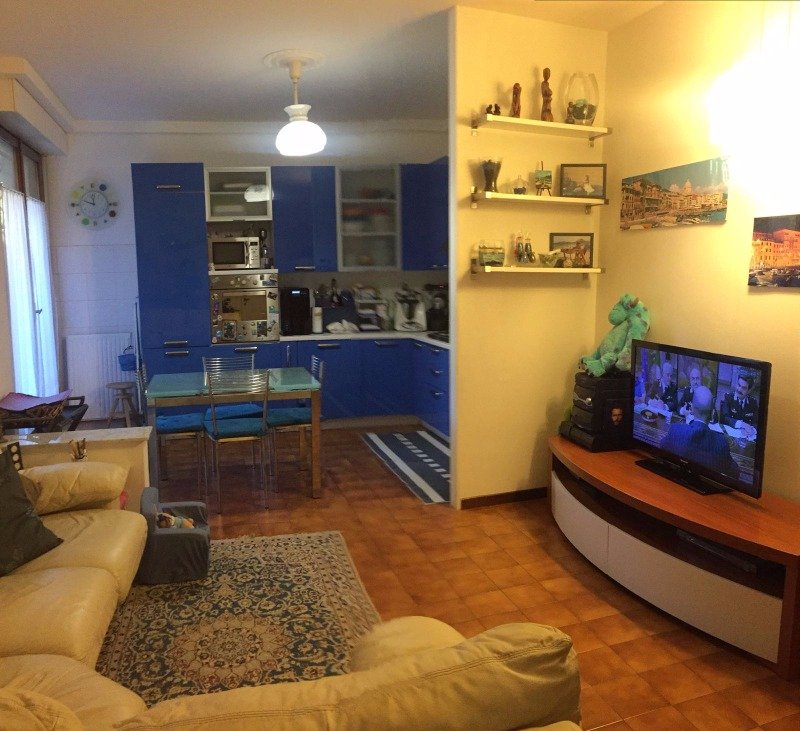 Genova Pegli appartamento in zona residenziale a Genova in Vendita