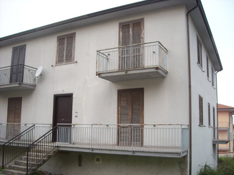 Teora appartamento con garage a Avellino in Vendita