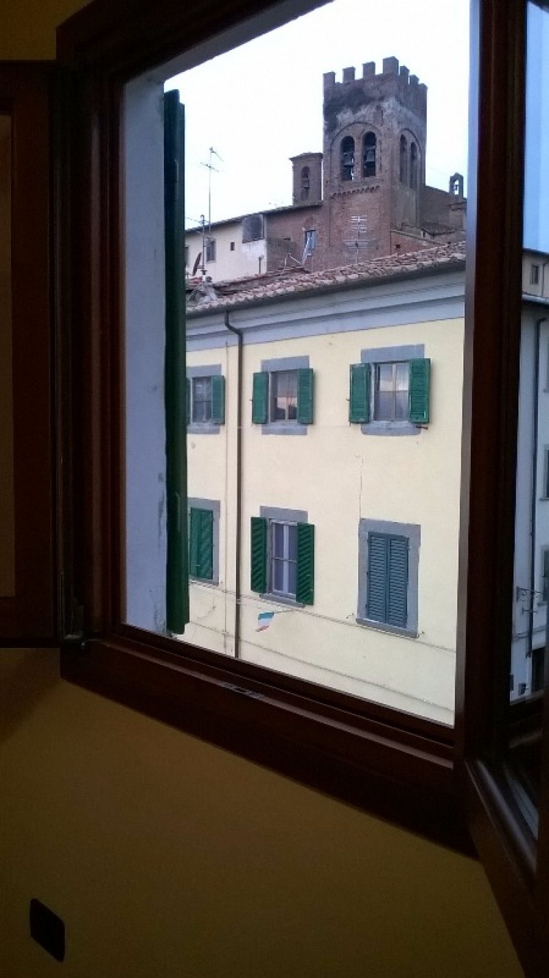 Fucecchio centro storico appartamentino a Firenze in Affitto