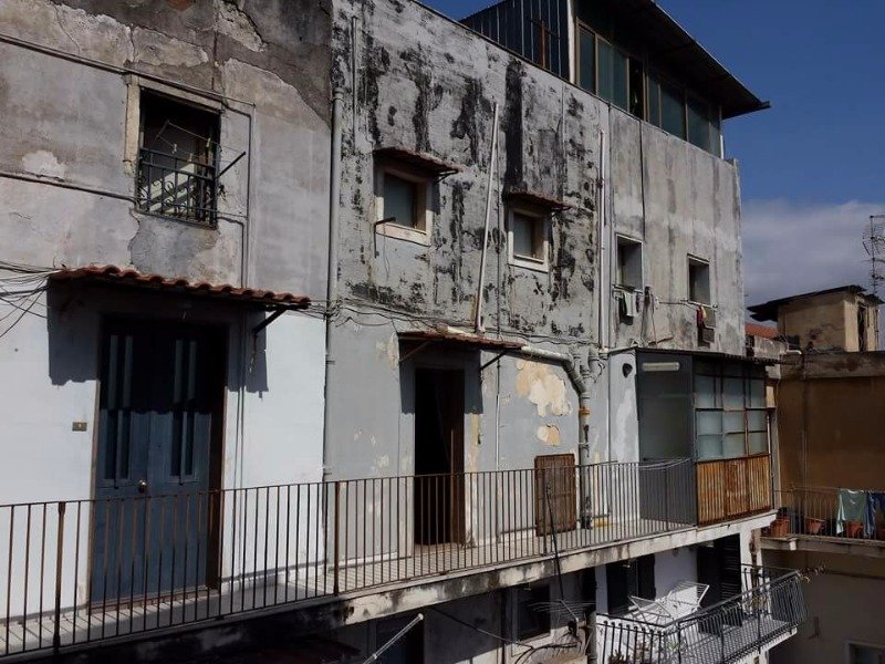 Catania appartamento su pi livelli a Catania in Vendita