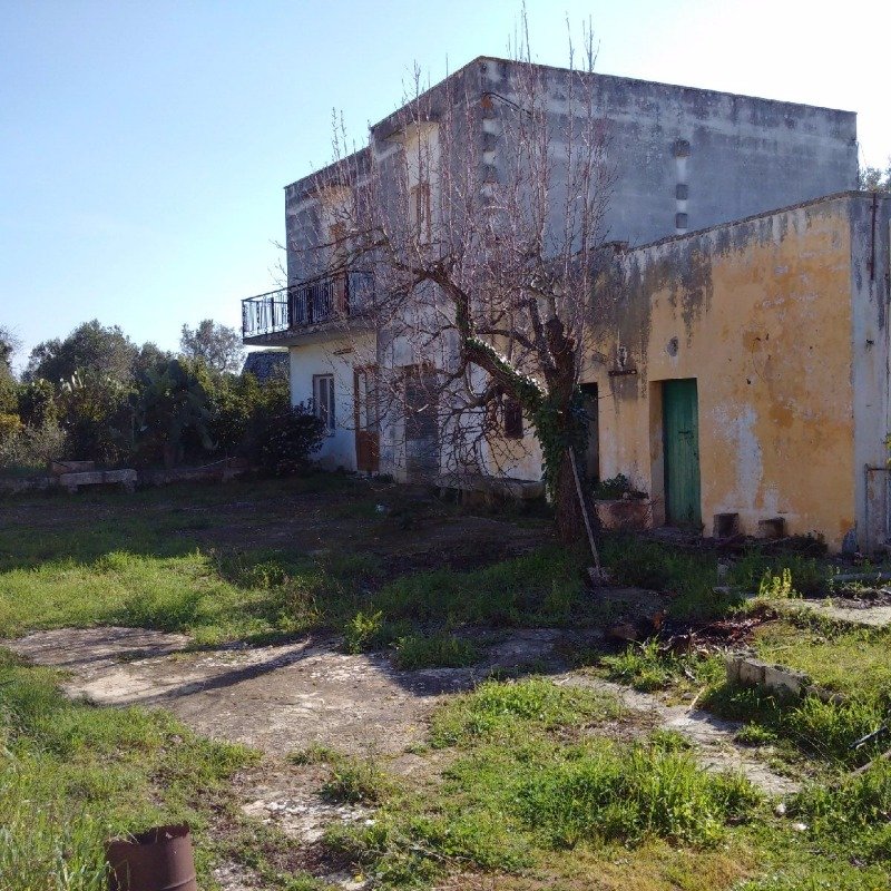 Galatone in contesto signorile villa a Lecce in Vendita
