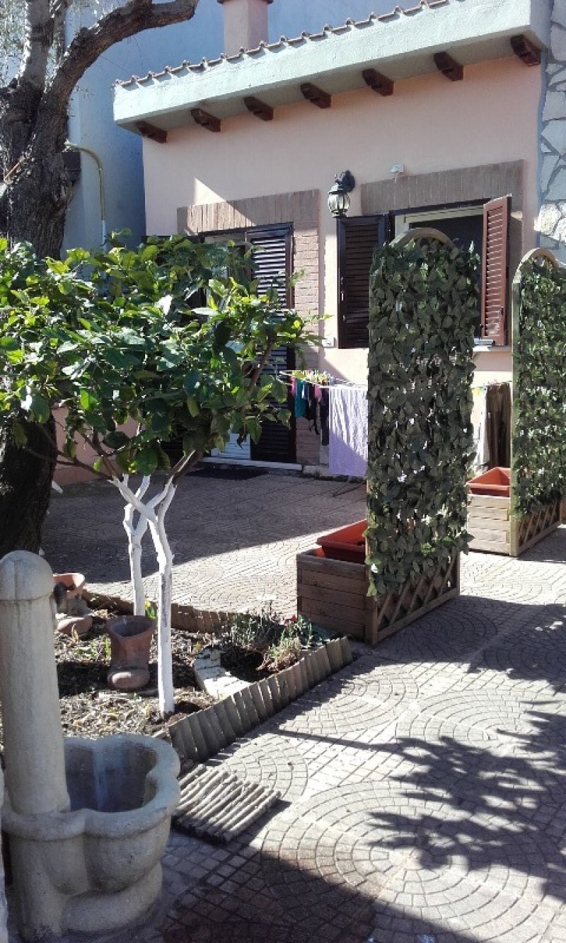Roma miniappartamento con giardino a Roma in Affitto