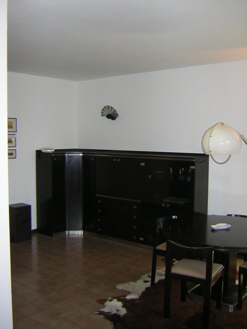 Muggia appartamento ammobiliato a Trieste in Vendita