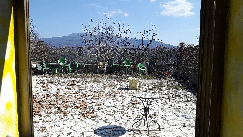 Cinigiano bar con terrazze e vista su monte Amiata a Grosseto in Vendita
