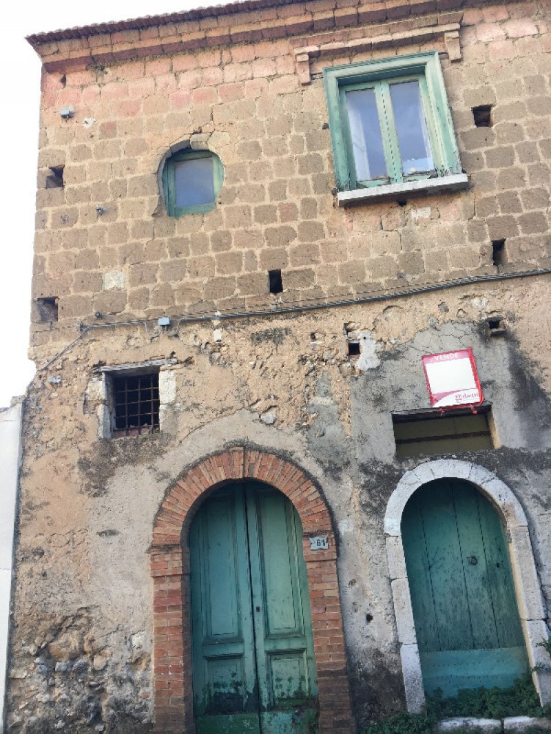 Foglianise casa da ristrutturare a Benevento in Vendita