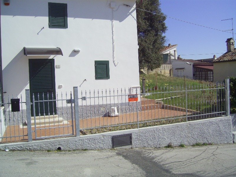 Numana casa indipendente a Ancona in Affitto