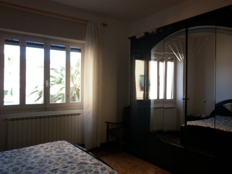 Noli appartamento fronte mare a Savona in Affitto