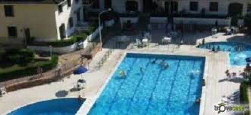 Sessa Aurunca appartamento in parco con piscine a Caserta in Vendita