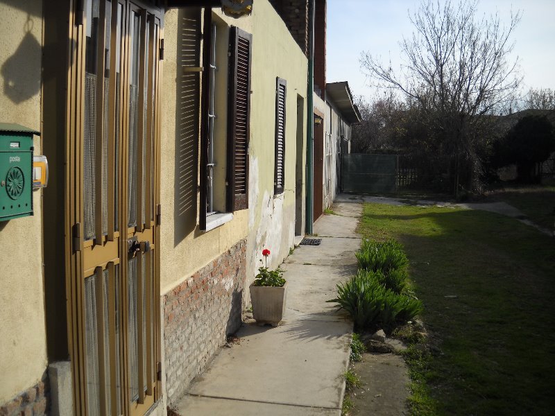 Casei Gerola soluzione indipendente a Pavia in Vendita
