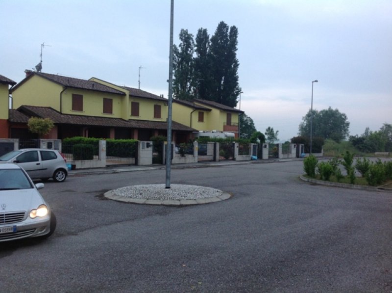 Sospiro terreno ideale per villa singola a Cremona in Vendita