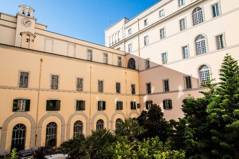 Napoli camere per studenti lavoratori a Napoli in Affitto