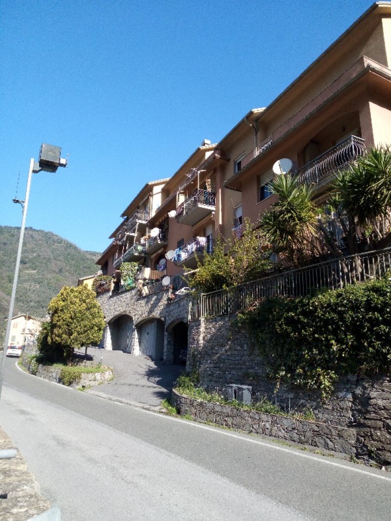Avegno appartamento a Genova in Affitto
