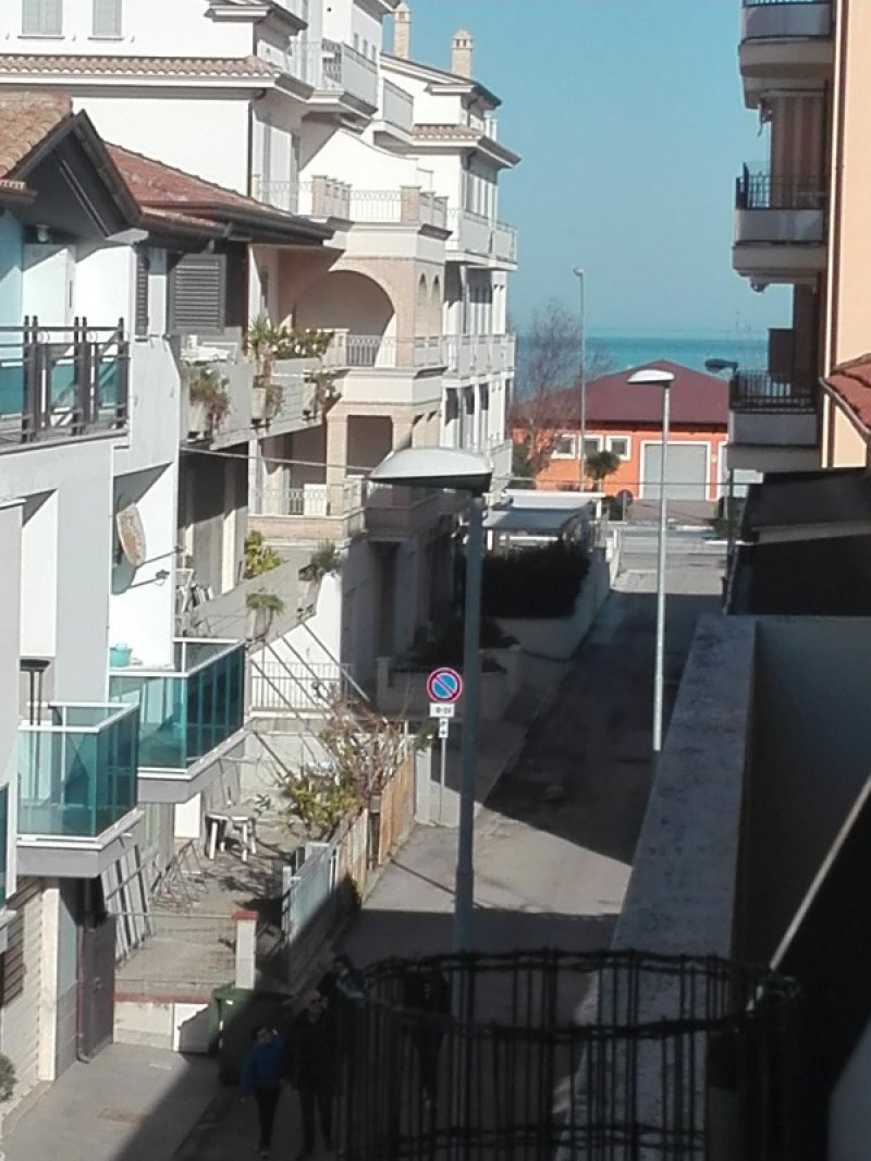Alba Adriatica vicino al mare appartamento a Teramo in Affitto