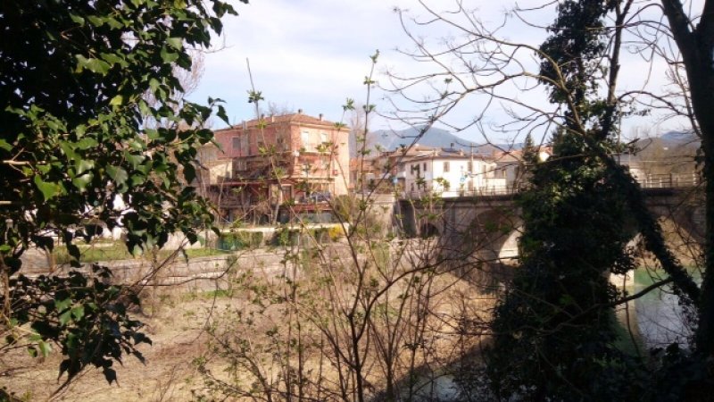 Casa nel comune di Cagli a Pesaro e Urbino in Vendita