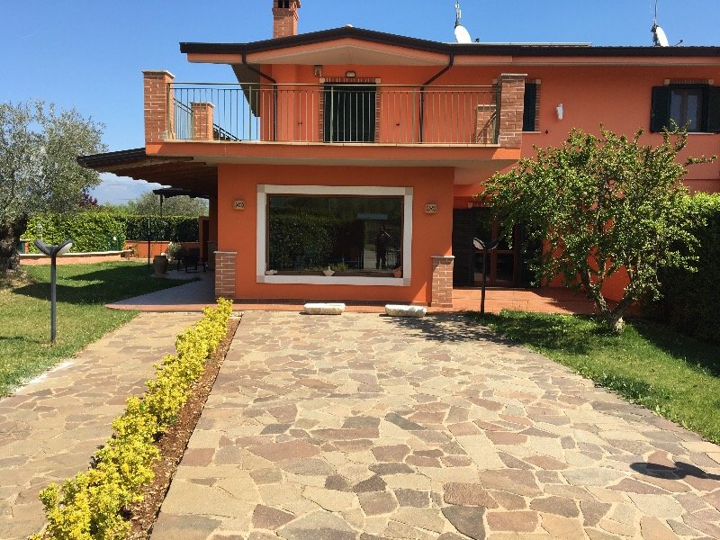 Patrica villa di nuova costruzione a Frosinone in Vendita