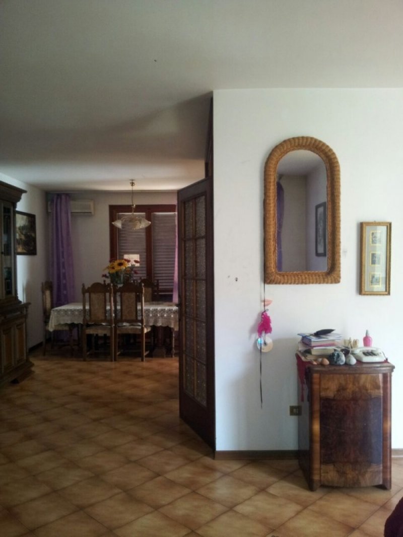Villetta in zona residenziale di Pescia a Pistoia in Vendita