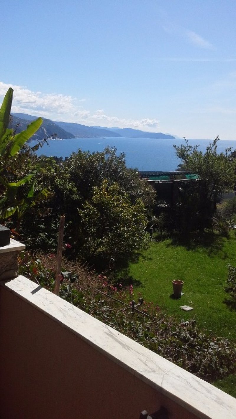 Rapallo appartamento in villa vista mare a Genova in Vendita